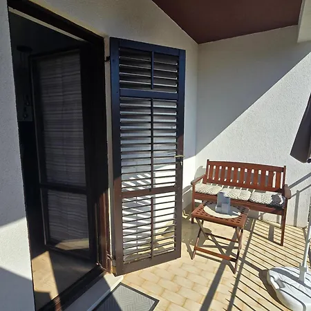 Apartment Tesla-one Bedroom *