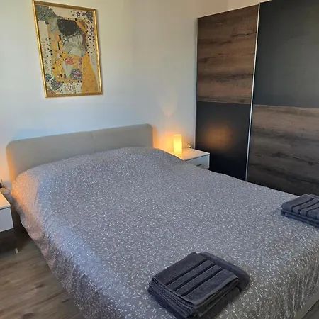 Tesla-one Bedroom 아파트 *